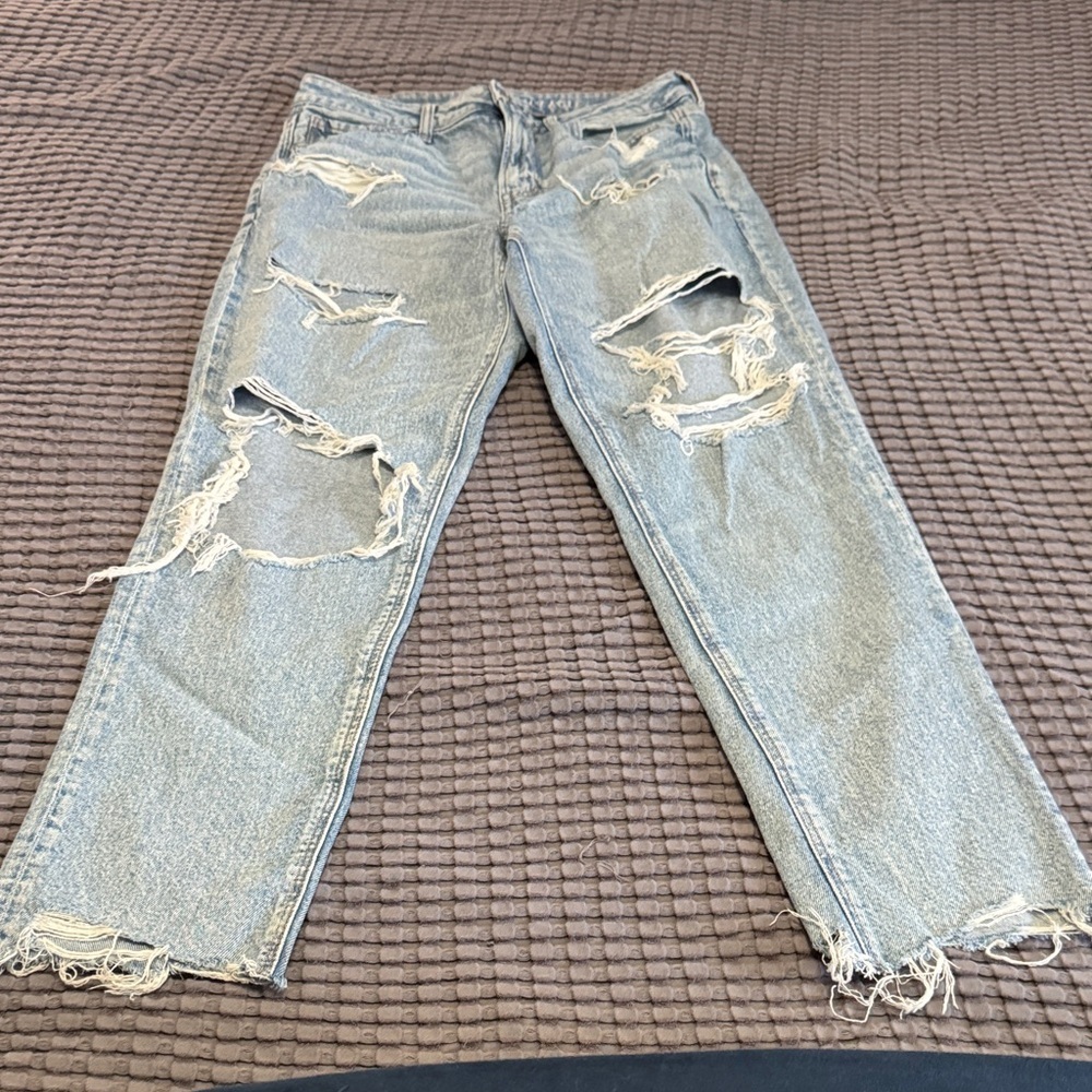 American Eagle Outfitters Light Blue Distressed High Rise Mom Jeans - Picture 2 of 7